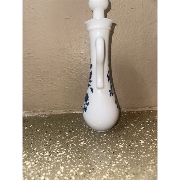 Vintage Avon Milk Glass with Blue Floral Flowers Cruet Bottle with Stopper‎ - Picture 4 of 5